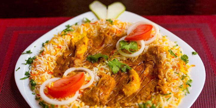 Chicken Curry s Basmati ryžou v centre Košíc - indickí kuchári aj obsluha