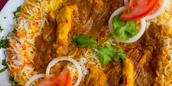 Chicken Curry s Basmati ryžou v centre Košíc - indickí kuchári aj obsluha