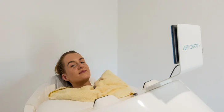 Pasívne metabolické cvičenie s lymfodrenážou či ultrazvukové odstránenie tuku