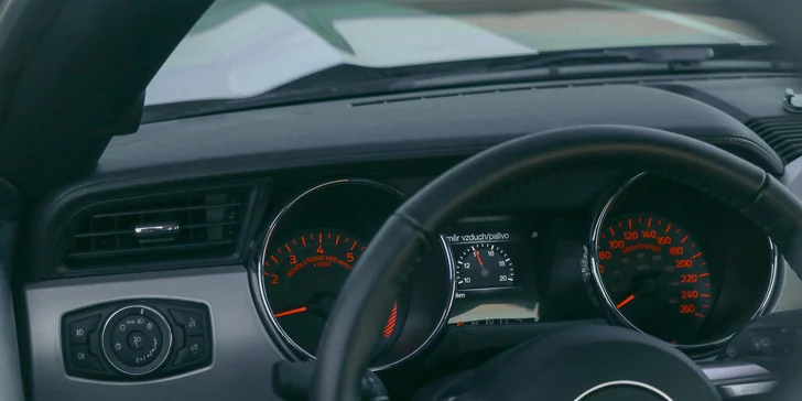 Zážitková jazda na americkom FORD MUSTANG GT ROUSH 560 HP v Bratislave, Nitre či Senici