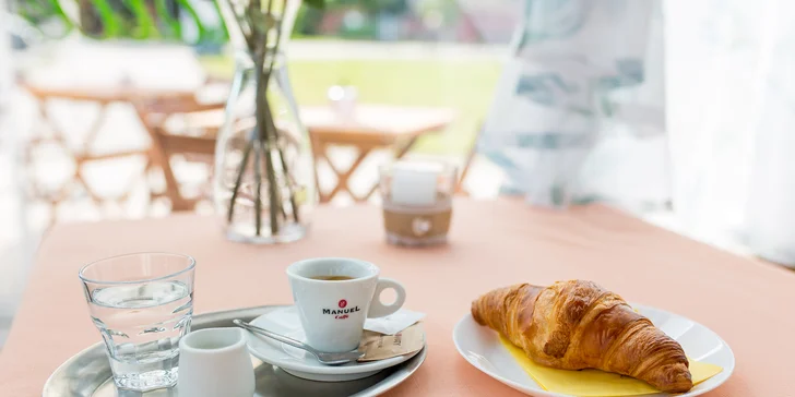 Lahodné panini alebo croissant aj s možnosťou take away