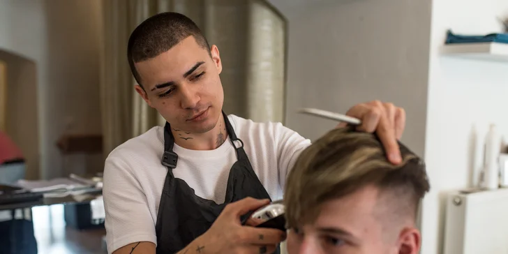 Balíčky barberských služieb pre dokonalé vlasy, bradu aj pleť
