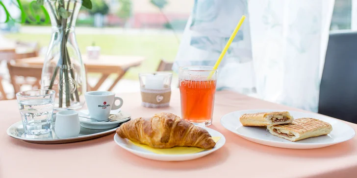 Lahodné panini alebo croissant aj s možnosťou take away