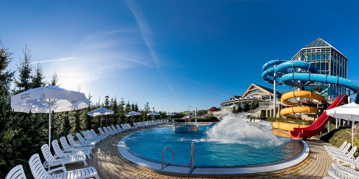 Dovolenka pre dvoch v adult friendly hoteli, výhľad na poľské Tatry a varianty s aquaparkom Termy Bukovina