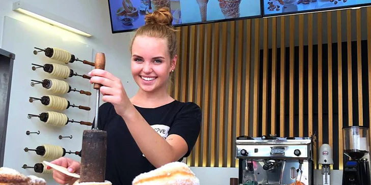 Trdelník klasický, s príchuťou či plnený zmrzlinou a káva k tomu