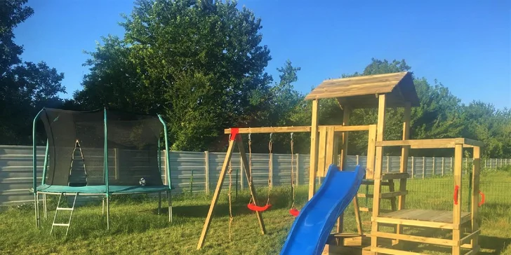 RODINNÝ VČELÍ MAJER: prehliadka majera aj jazda na poníkovi