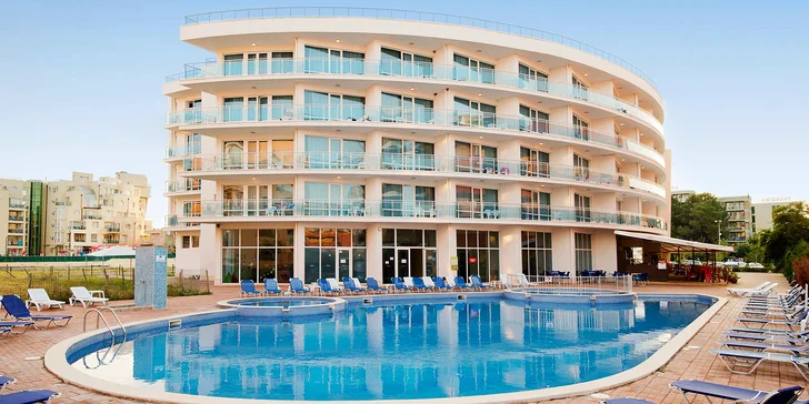 7 nocí v príjemnom rezorte pri Čiernom mori: all inclusive a pohoda na pláži alebo pri bazéne