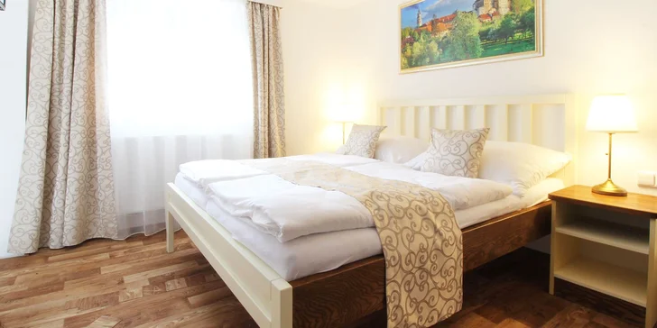 Romantika v Krumlove: elegantný apartmán v historickej budove pre dvoch