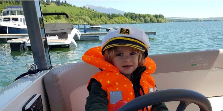 Ekologická súkromná plavba katamaranom na solárny pohon po Liptovskej Mare