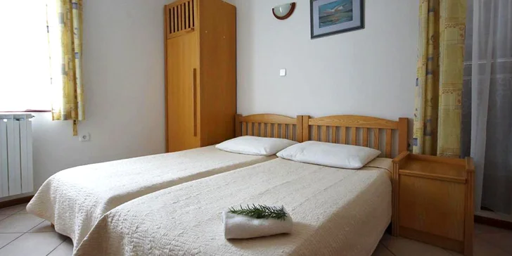 Dovolenka na Istrii až pre 5 osôb: izba či apartmán, bazén a 350 m na pláž