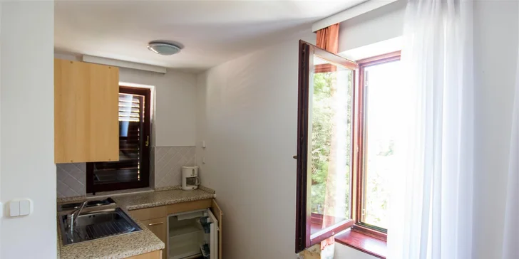 Dovolenka na Istrii až pre 5 osôb: izba či apartmán, bazén a 350 m na pláž