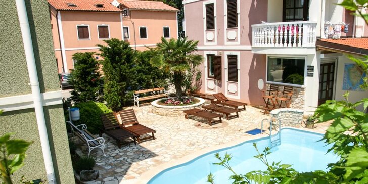 Dovolenka na Istrii až pre 5 osôb: apartmány pri bazéne, len 350 metrov od pláže