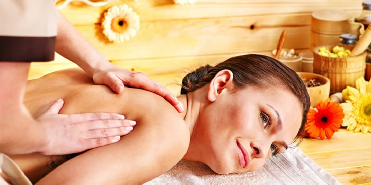 Vyskúšajte lávové kamene, peeling, levanduľový zábal či klasickú masáž BIO kokosovým olejom