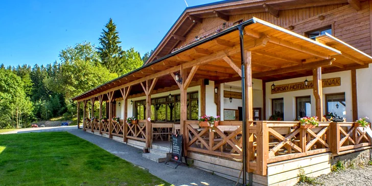 Pobyt v Beskydách: horský hotel s polpenziou a vstupom do sáun