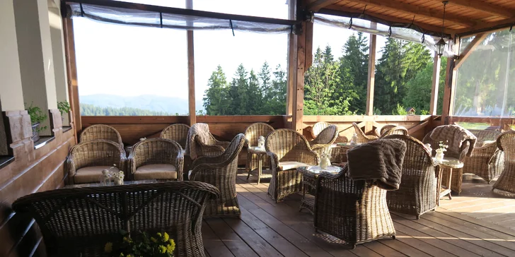 Pobyt v Beskydách: horský hotel s polpenziou a vstupom do sáun