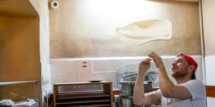 Až 1-kilová pizza na tradičný taliansky spôsob