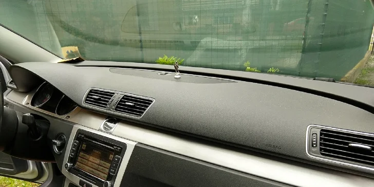 Dôkladné čistenie interiéru automobilov