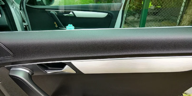 Dôkladné čistenie interiéru automobilov