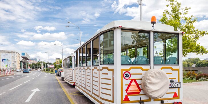 Vyhliadková jazda po Bratislave bielo-zlatým vláčikom Golden Express