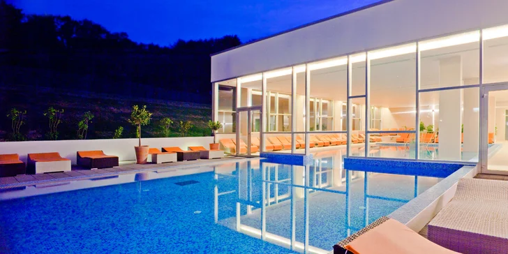 Letná dovolenka v Chorvátsku pre celú rodinu: apartmány s polpenziou, termálne bazény a aquapark