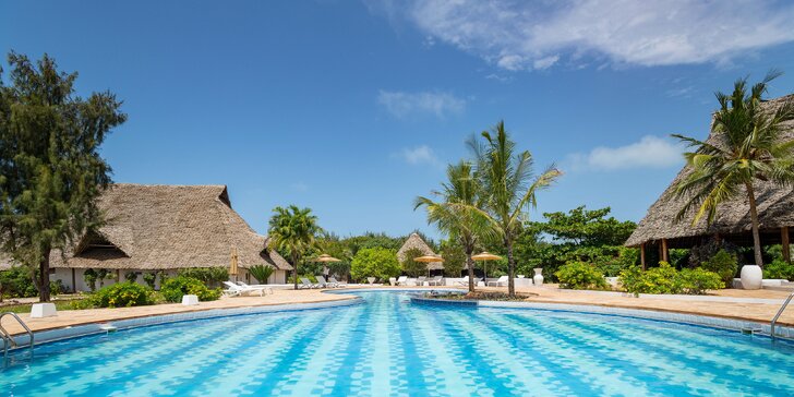 Exotický 4*+ rezort na Zanzibare: 6-12 nocí, all inclusive, sladkovodný bazén