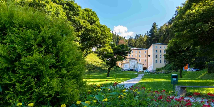 Blahodarný pobyt v slovinských kúpeľoch: hotel s polpenziou a neobmedzeným wellness