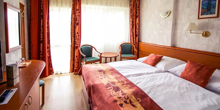Hotel 300 m od Balatonu: neobmedzený wellness, polpenzia a kredit na masáže