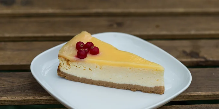 Káva, smoothie, koláč, kaiserka, či wrap? To všetko nájdete v Bajovita Bistro!