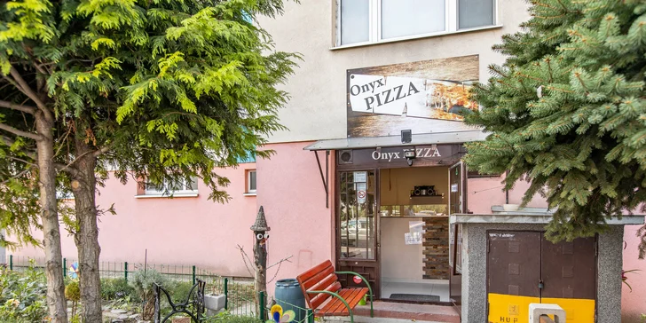 Pizza podľa výberu - donáška a osobný odber v Petržalke