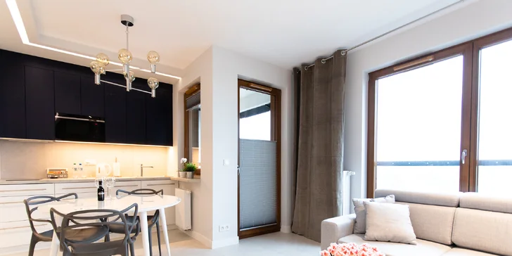 Návšteva hlavného mesta Poľska: pobyt v modernom apartmáne pre 2–4 osoby