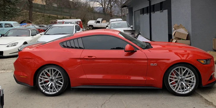 Zaži jazdu snov vo Ford Mustang 5.0 GT MM Racing