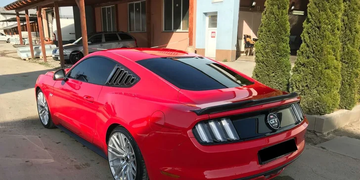 Zaži jazdu snov vo Ford Mustang 5.0 GT MM Racing