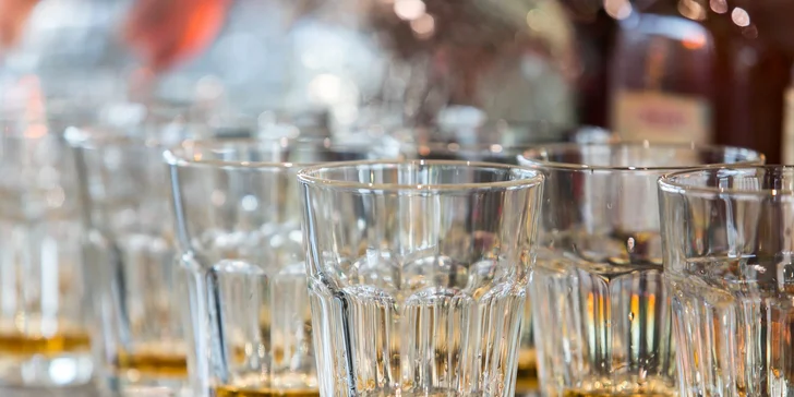 Zážitková ochutnávka rumov alebo whisky aj s programom