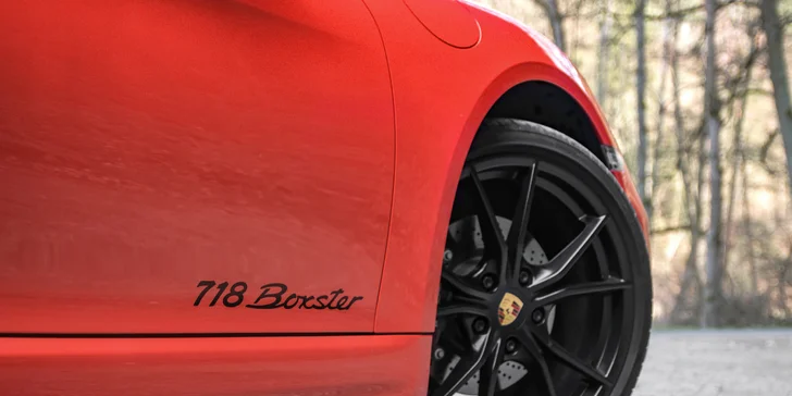 Jazda v kabriolete Porsche 718: skroťte jeho 380 koní!