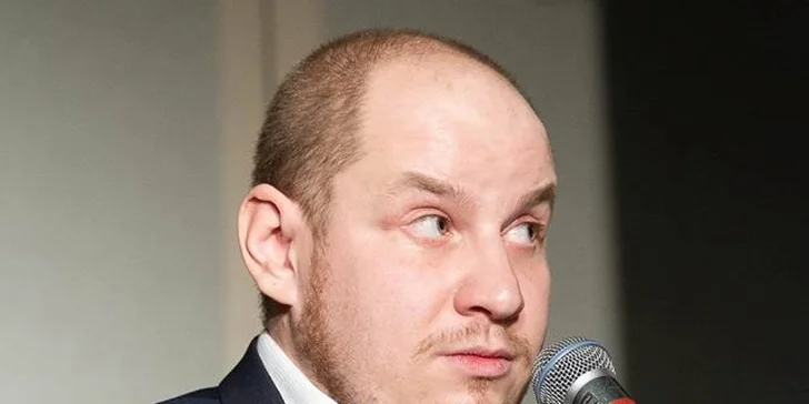Vstupenka na zábavnú glosátorskú show Bratislavský Kaviár