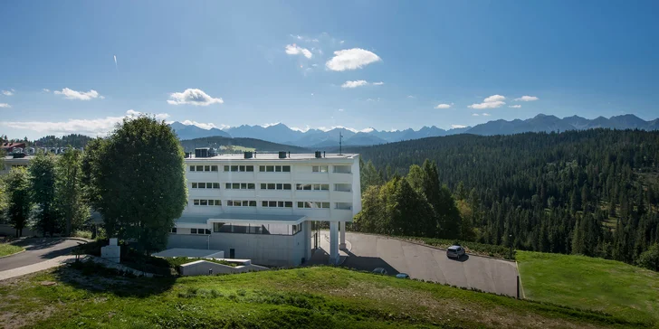 Dovolenka pre dvoch v adult friendly hoteli, výhľad na poľské Tatry a varianty s aquaparkom Termy Bukovina