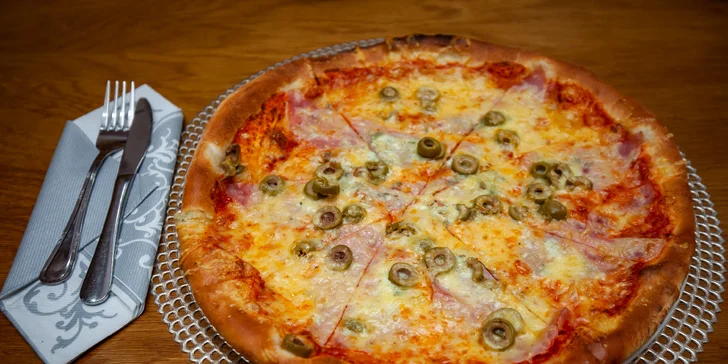 Pizza podľa vlastného výberu zo 7 druhov