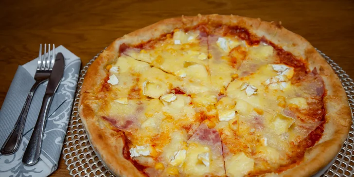Pizza podľa vlastného výberu zo 7 druhov