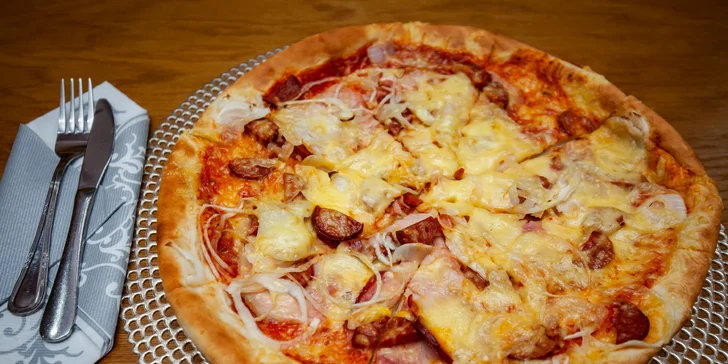 Pizza podľa vlastného výberu zo 7 druhov