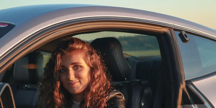 Jazda v športovom Mustangu pre tínedžerov aj bez vodičáku!