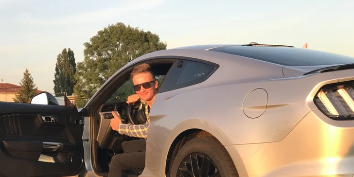 Jazda v športovom Mustangu pre tínedžerov aj bez vodičáku!