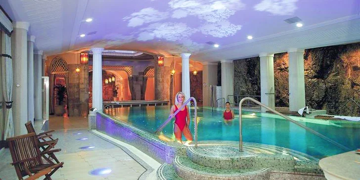 Pobyt v 4* hoteli v centre Varov: raňajky či polpenzia a wellness procedúry