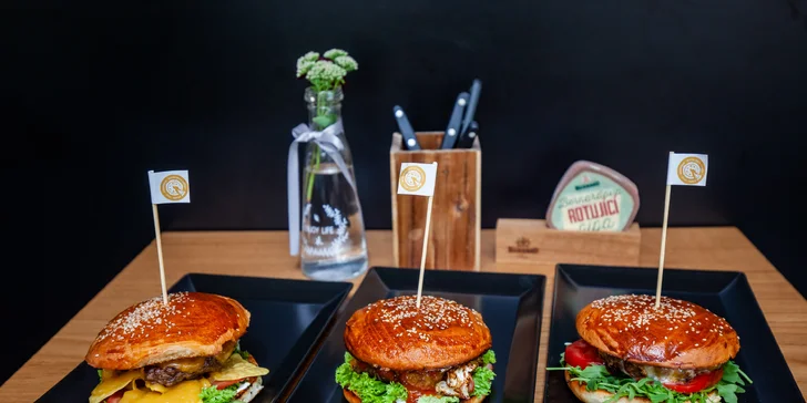Burgery podľa domácej receptúry s hranolčekmi, omáčkou aj nápojom - bezkontaktný výdaj!