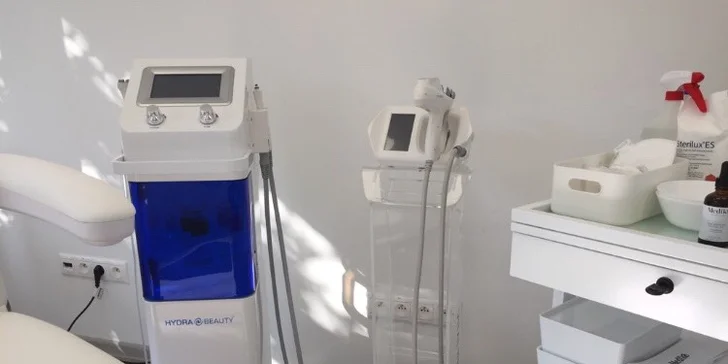 Luxusné hydratačné a anti-akné ošetrenie pleti prístrojom HYDRABEAUTY