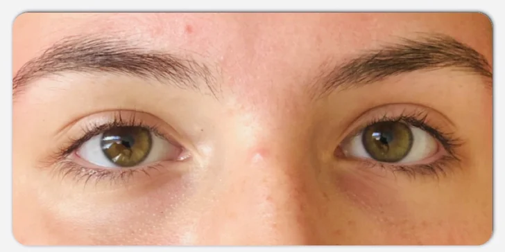 Lash lifting alebo farbenie obočia hennou