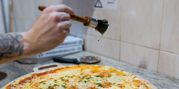 Až 1-kilová pizza na tradičný taliansky spôsob