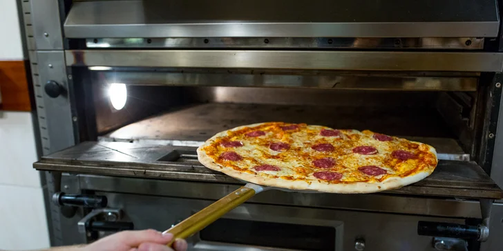 Až 1-kilová pizza na tradičný taliansky spôsob
