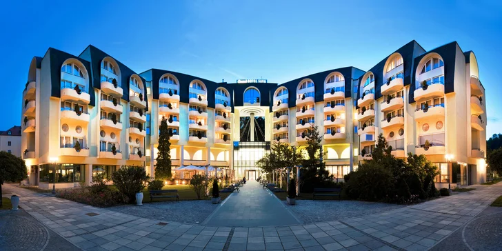 Grand Hotel Sava**** v Slovinsku: polpenzia s kulinárskou show a relax vo wellness pre 2