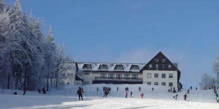 49 eur za 3-dňový pobyt pre dvoch v Horskej chate LIMBA na Skalke pri Kremnici. Výborná lyžovačka, krásne vysokohorské prostredie, dokonalý relax pre jednotlivcov aj celé rodiny. Zľava 62%!