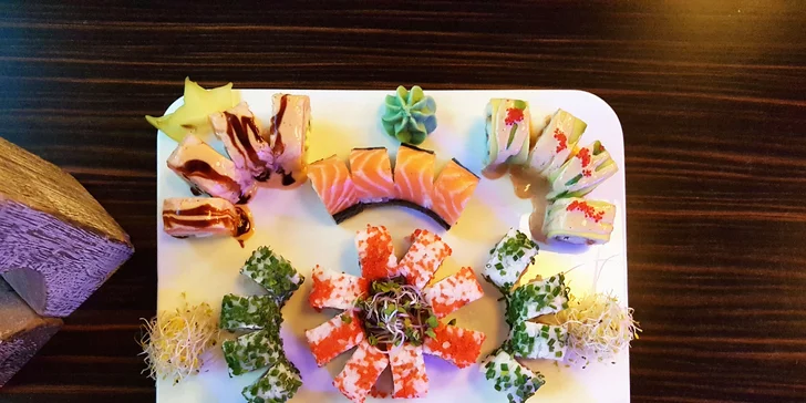 Špeciálny deluxe set pre 2-4 osoby v SUSHIHANIL